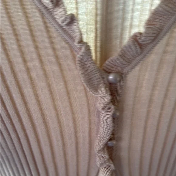 Tan Ribbed Ruffled Blouse - Picture 5 of 7